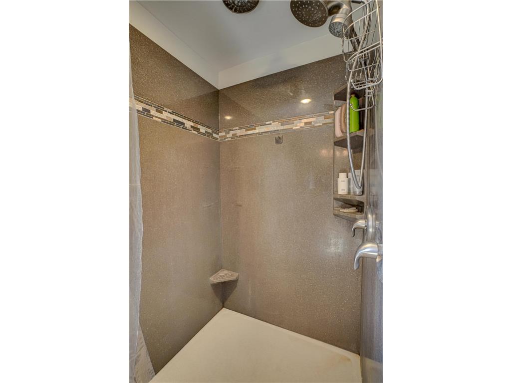 922 Ridge Pass Hudson WI 54016 7059471 image26