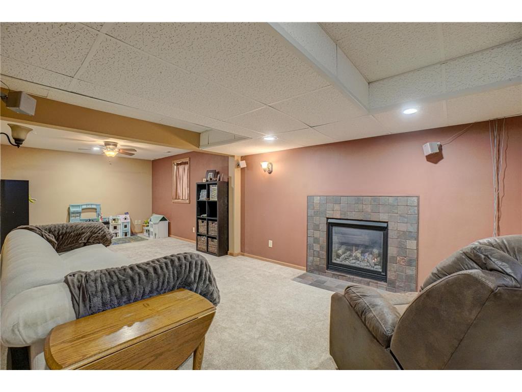 922 Ridge Pass Hudson WI 54016 7059471 image34