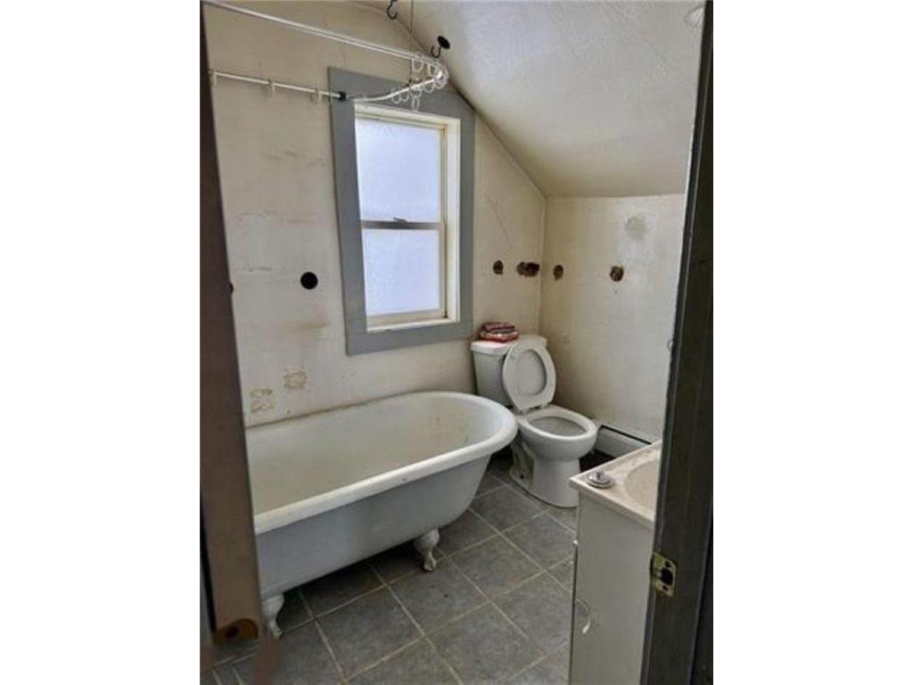 922 S 5th Avenue Virginia MN 55792 7010323 image7