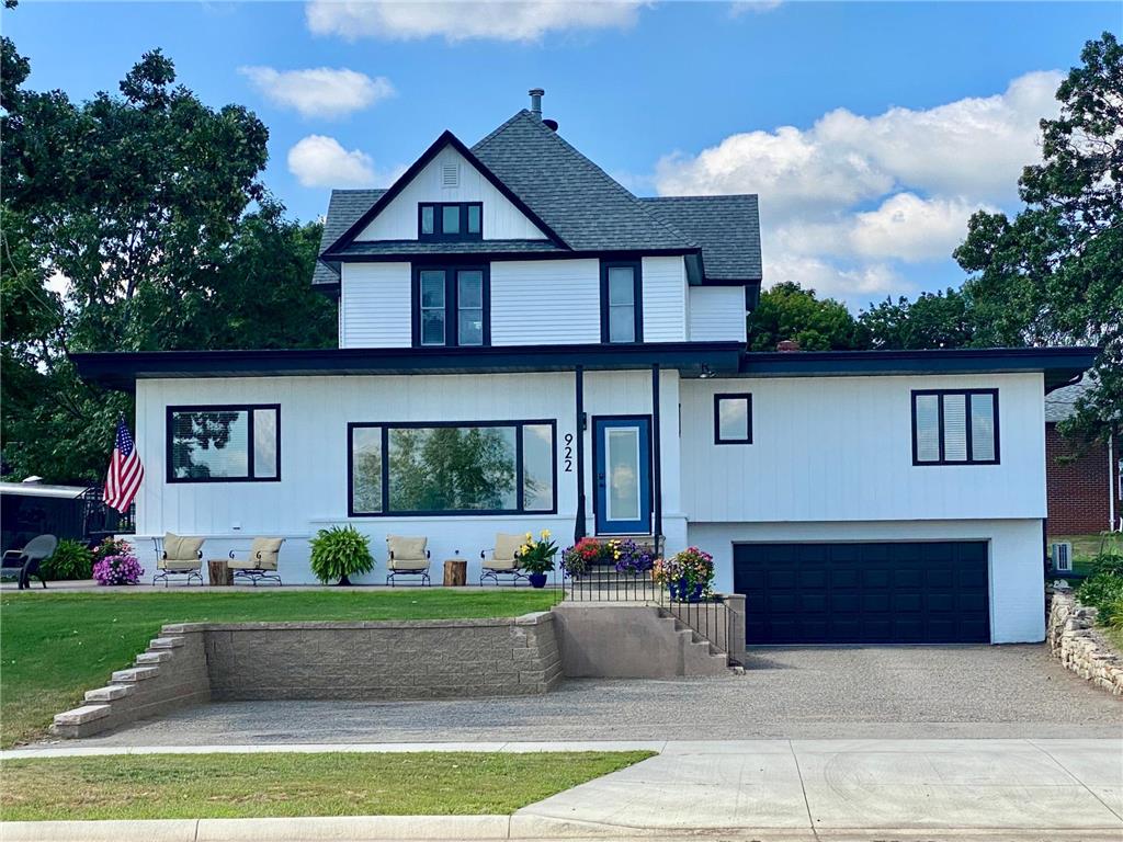 922 S Lakeshore Drive, Lake City, MN, 55041 MLS 6247268 Edina Realty
