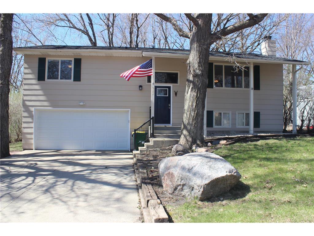 922 Shoreacres Drive Fairmont MN 56031 6363120 image1