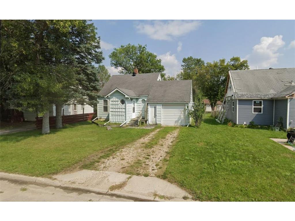 922 Tindolph Avenue S Thief River Falls MN 56701 6795563 image1