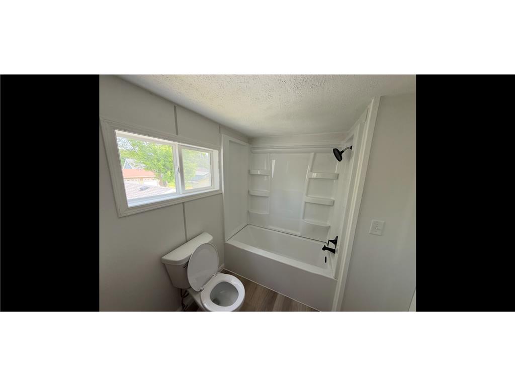 922 Tindolph Avenue S Thief River Falls MN 56701 7086373 image10