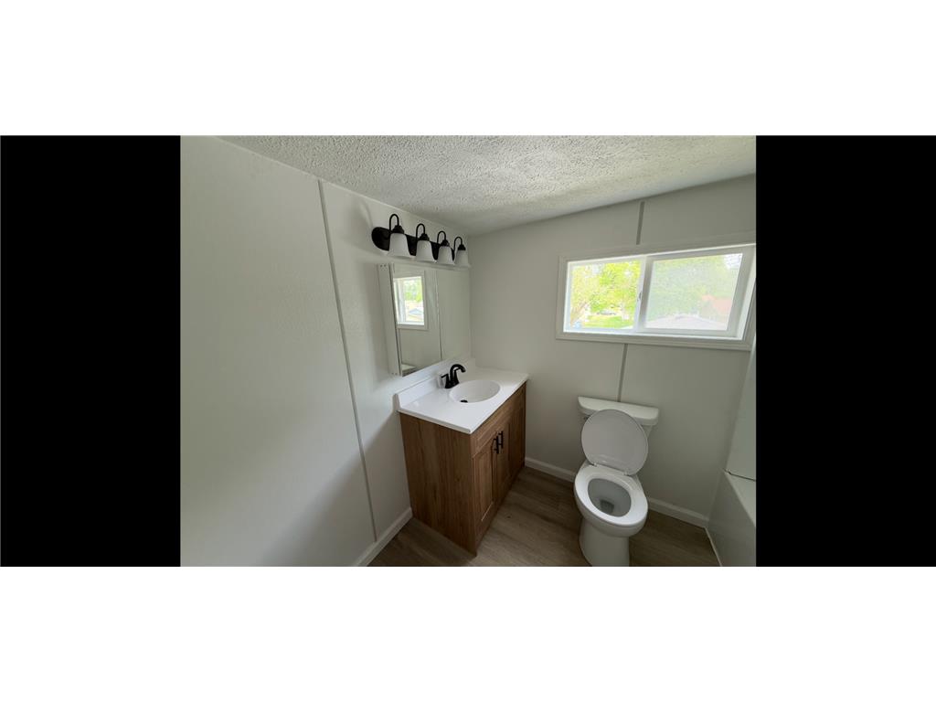 922 Tindolph Avenue S Thief River Falls MN 56701 7086373 image9