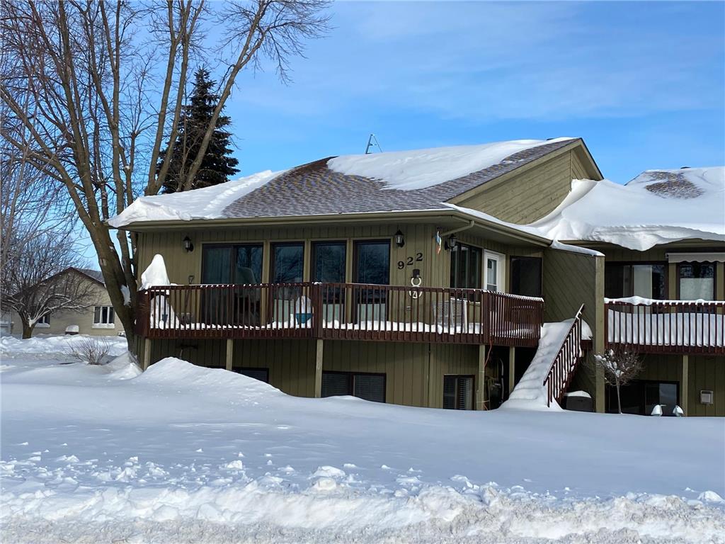 922 W Lake Avenue, Worthington, MN, 56187 MLS 6479427 Edina Realty