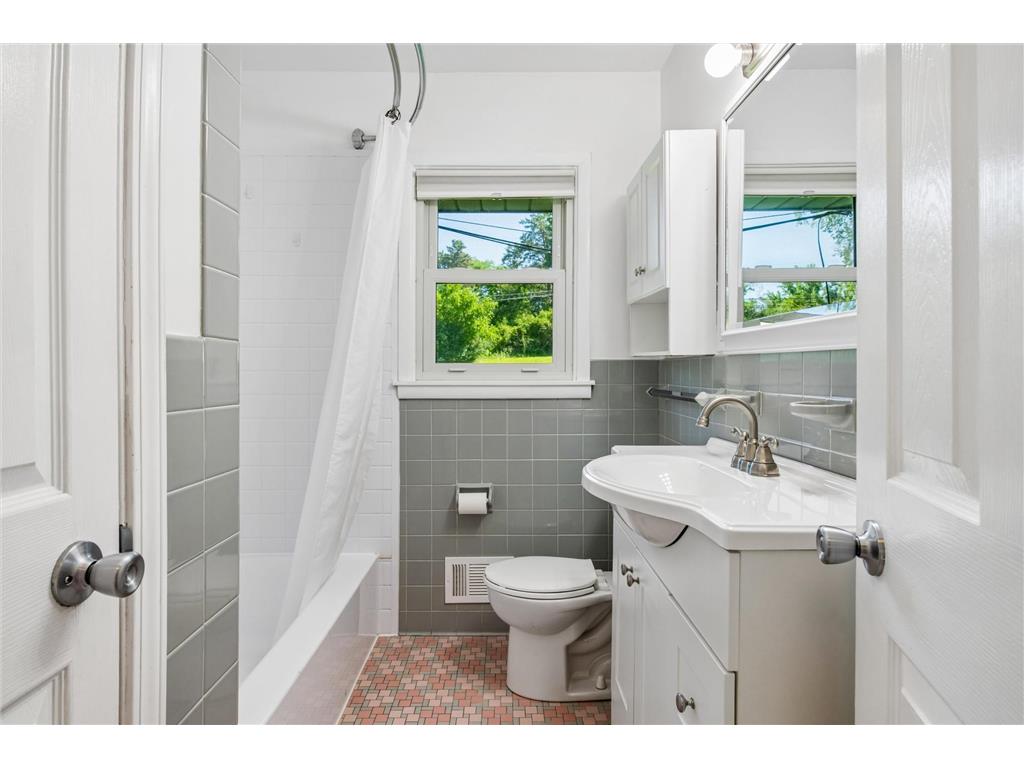 9222 W 22nd Lane Saint Louis Park MN 55426 7098616 image23