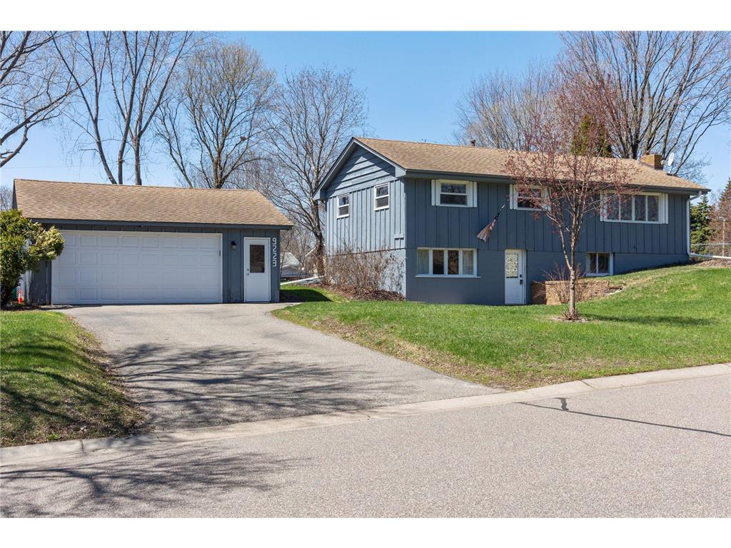 9223 Goldenrod Lane N, Maple Grove, MN, 55369 MLS 6356679 Edina Realty