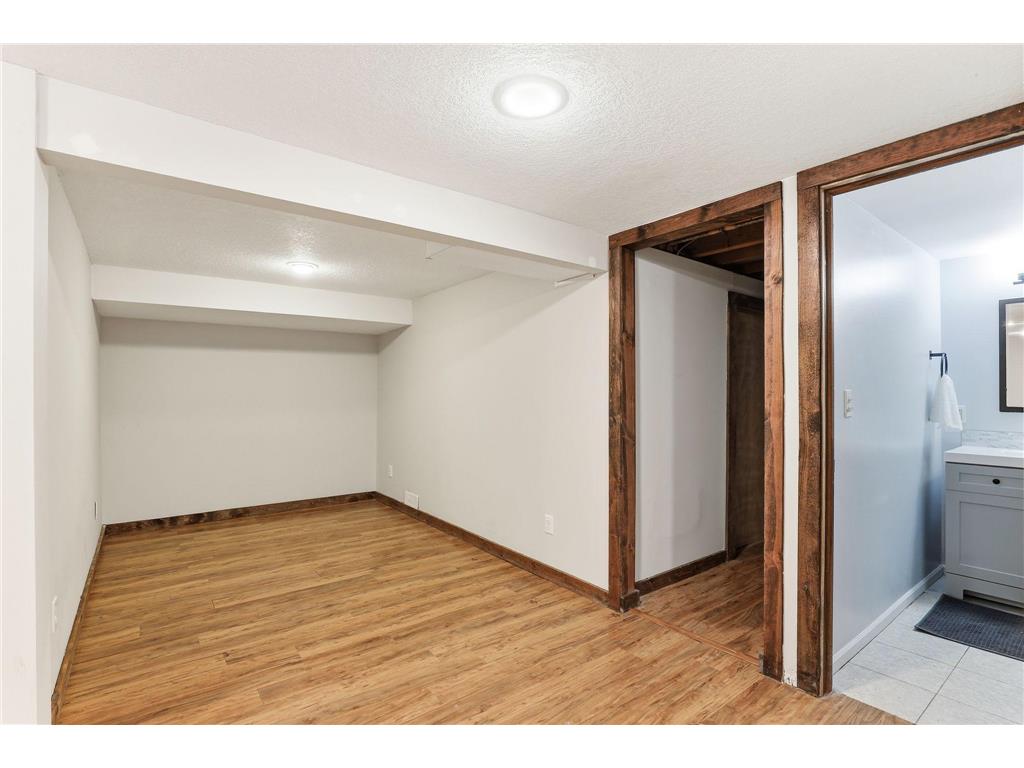 9224 15th Avenue S Bloomington MN 55425 7048118 image20