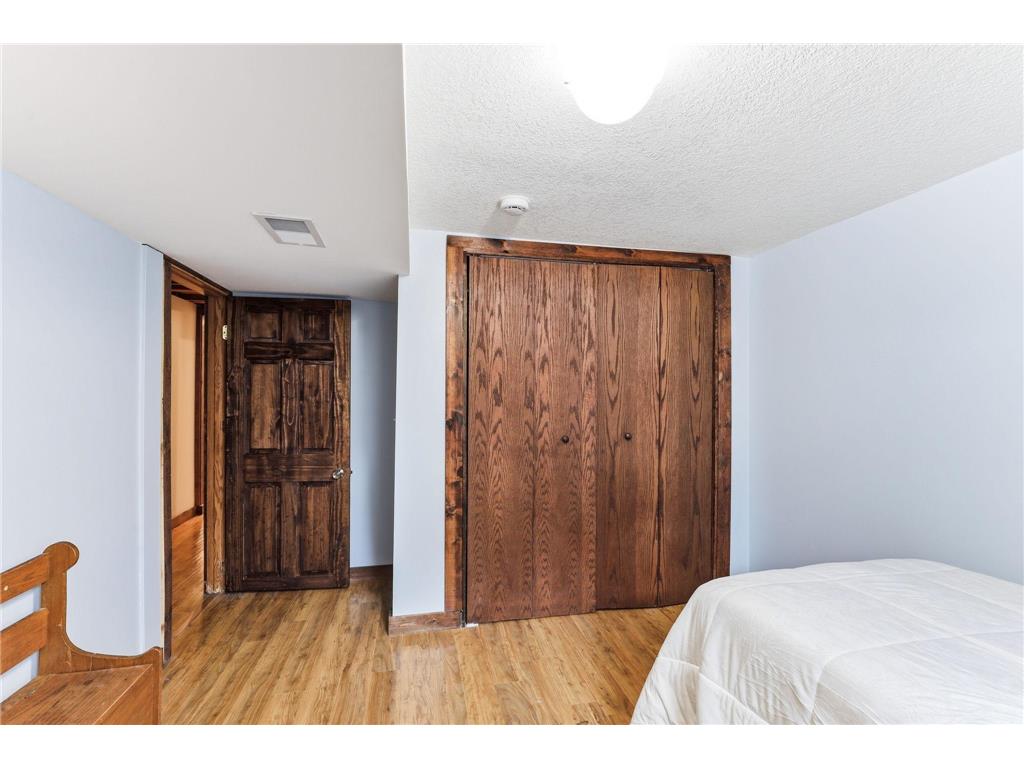 9224 15th Avenue S Bloomington MN 55425 7048118 image23