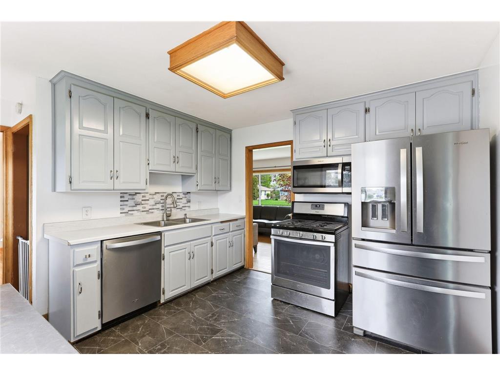 9224 15th Avenue S Bloomington MN 55425 7048118 image9