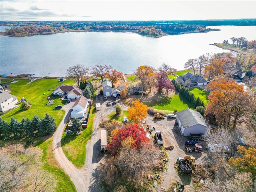 9225 Lake Boulevard Chisago City MN 55013 - Green 6812816 image1