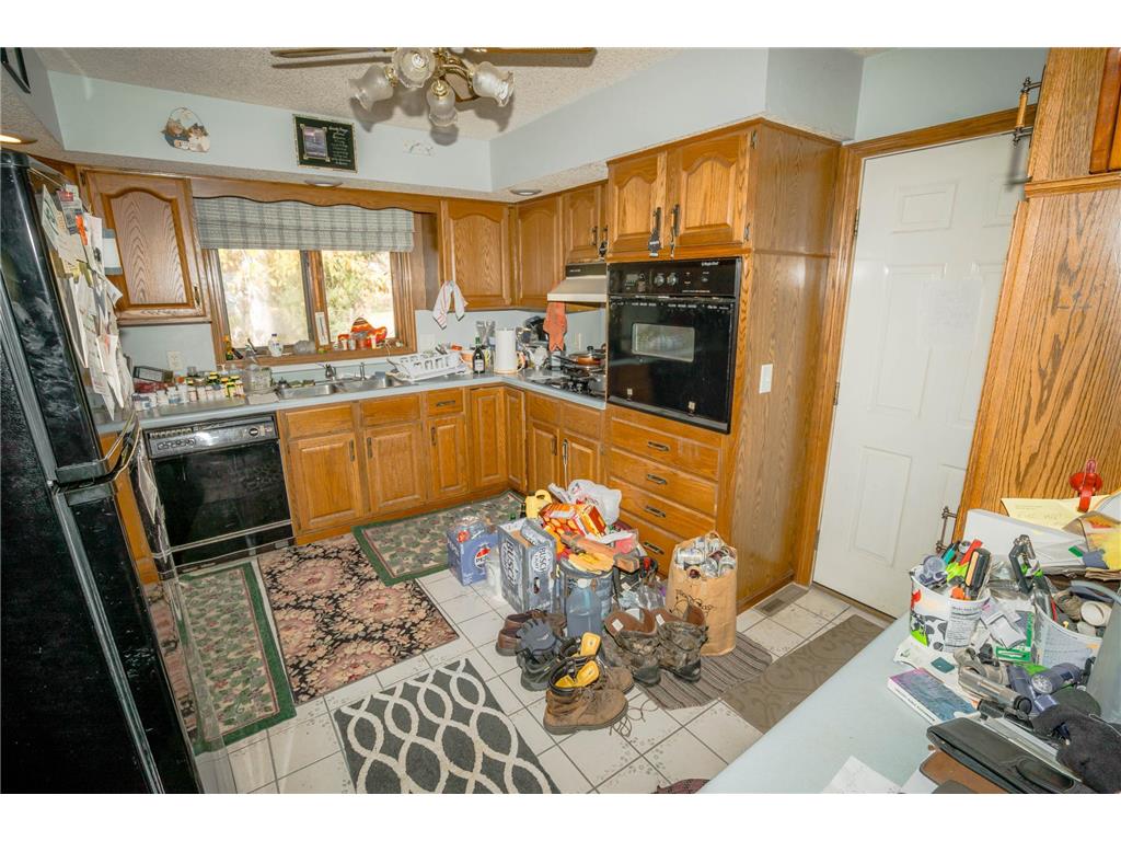 9225 Lake Boulevard Chisago City MN 55013 - Green 6812816 image13