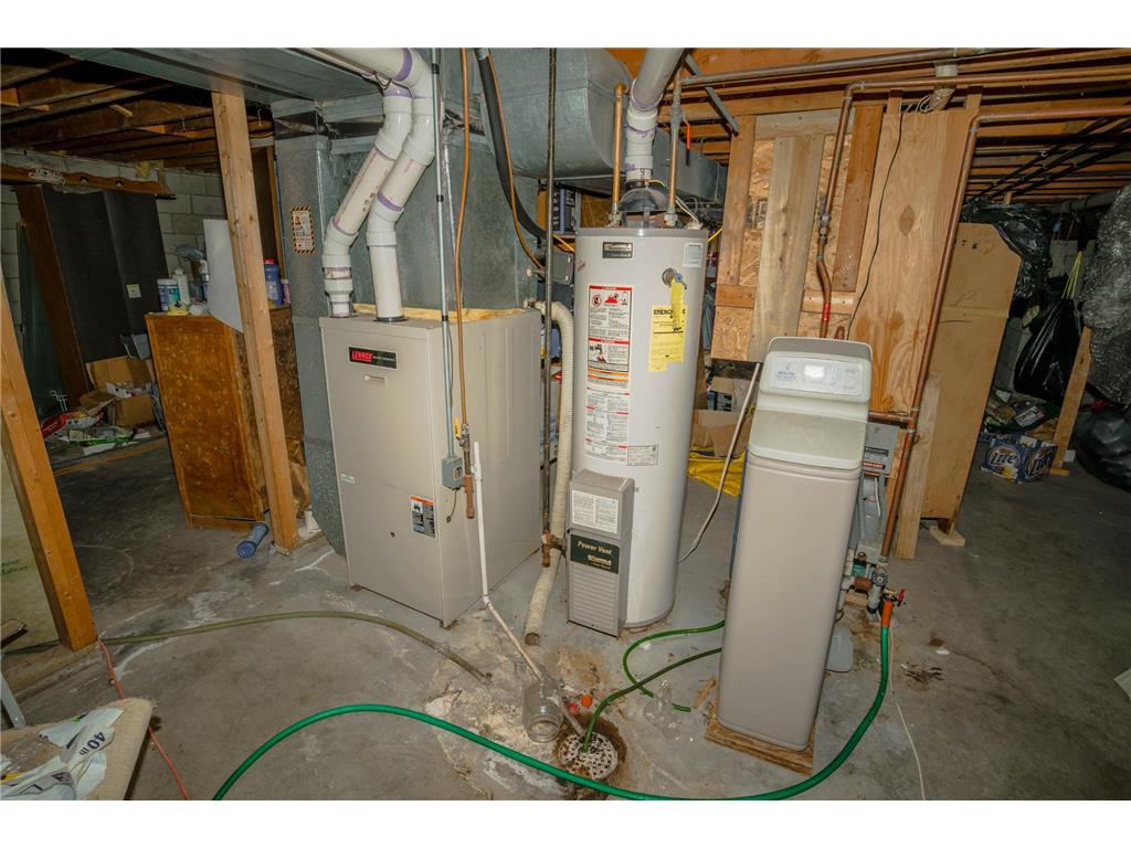 9225 Lake Boulevard Chisago City MN 55013 - Green 6812816 image27