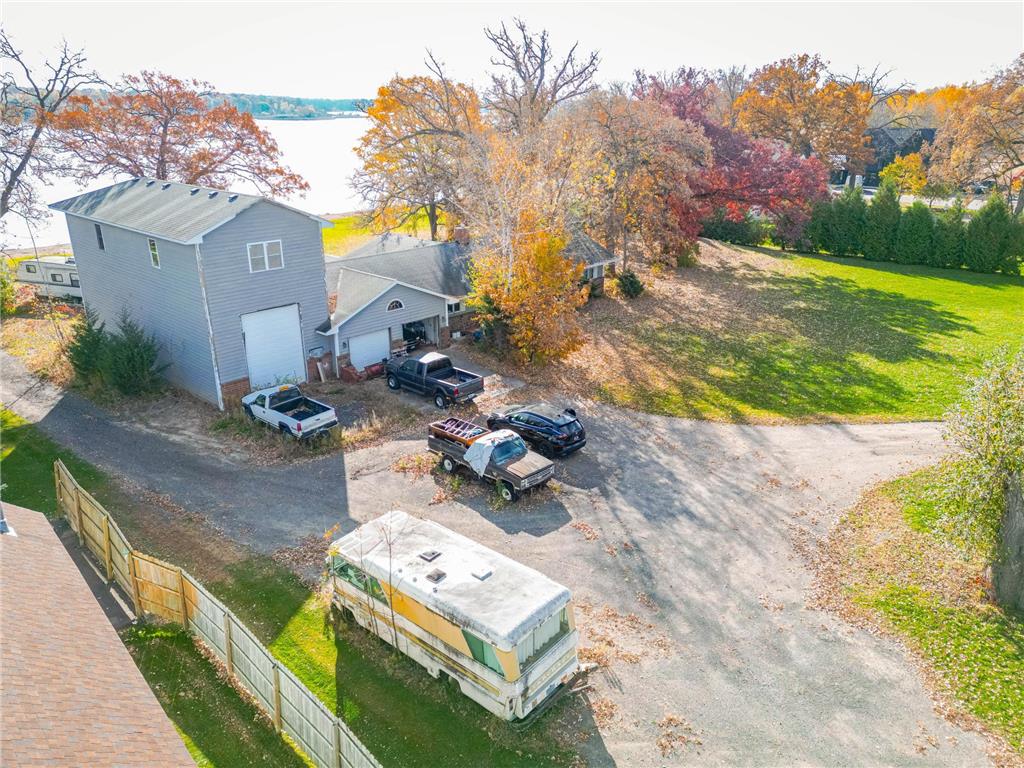 9225 Lake Boulevard Chisago City MN 55013 - Green 6812816 image4