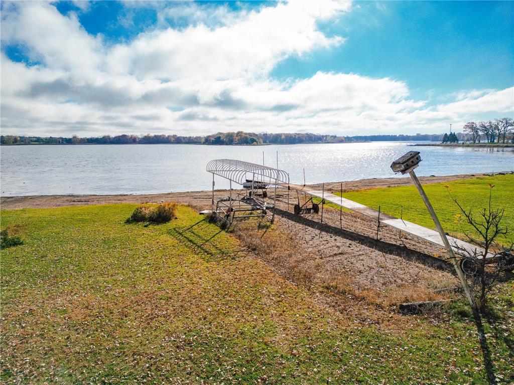 9225 Lake Boulevard Chisago City MN 55013 - Green 6812816 image8