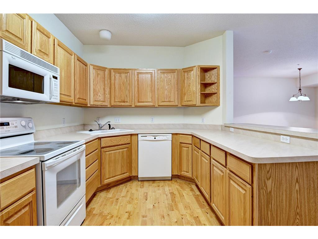 9225 Medicine Lake Road #105B Golden Valley MN 55427 7031756 image14