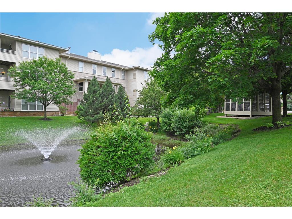 9225 Medicine Lake Road #105B Golden Valley MN 55427 7031756 image4