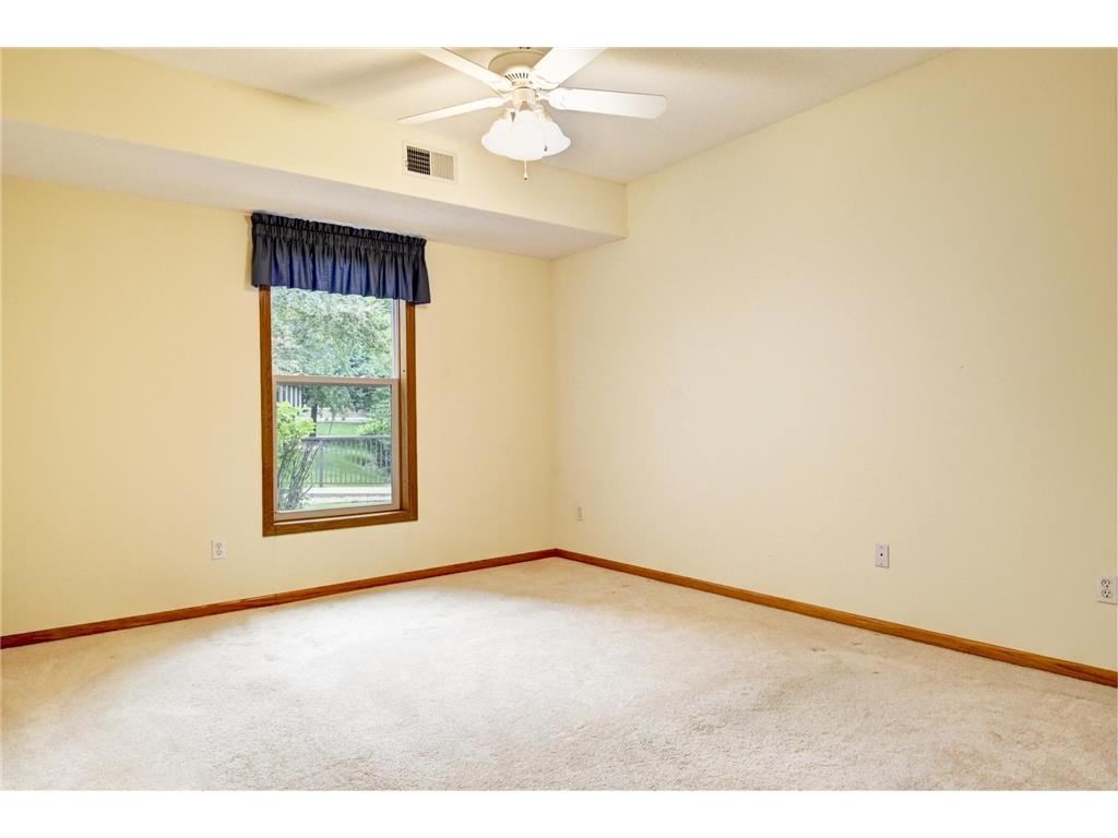 9225 Medicine Lake Road #105B Golden Valley MN 55427 7031756 image5