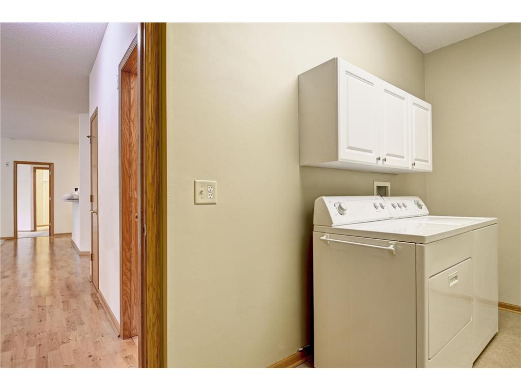 9225 Medicine Lake Road #105B Golden Valley MN 55427 7031756 image6