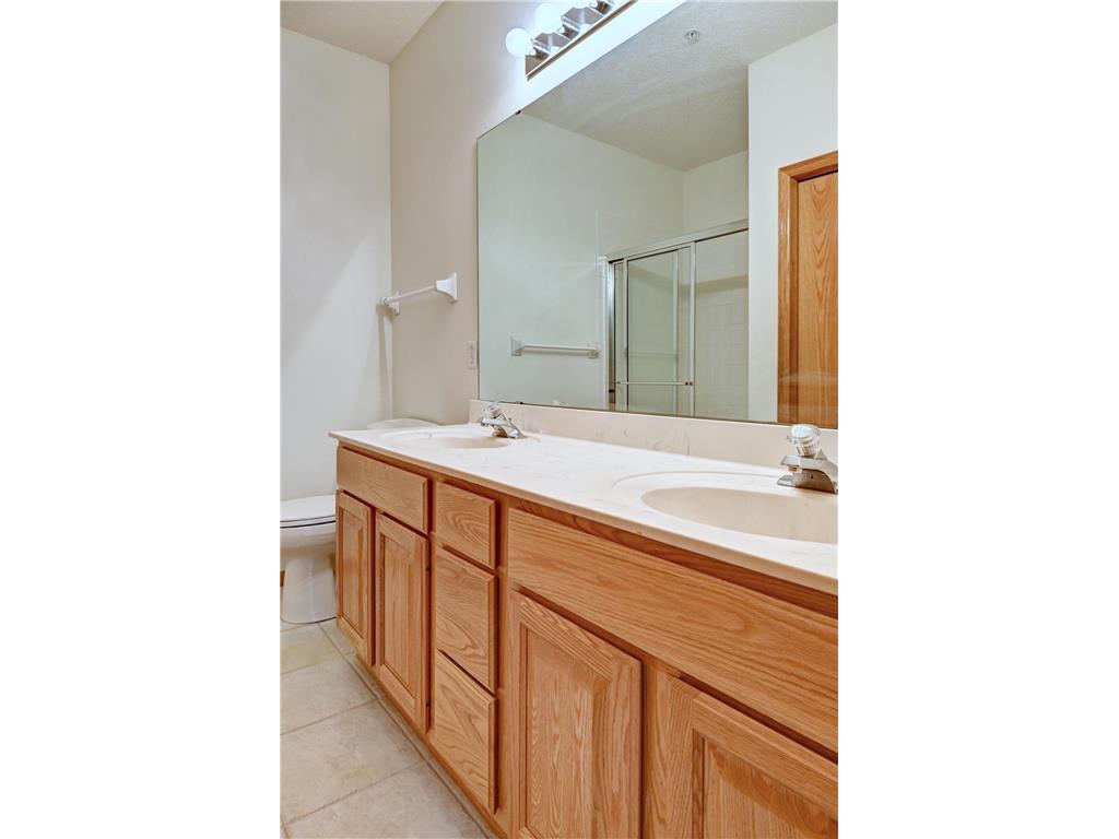 9225 Medicine Lake Road #105B Golden Valley MN 55427 7031756 image7