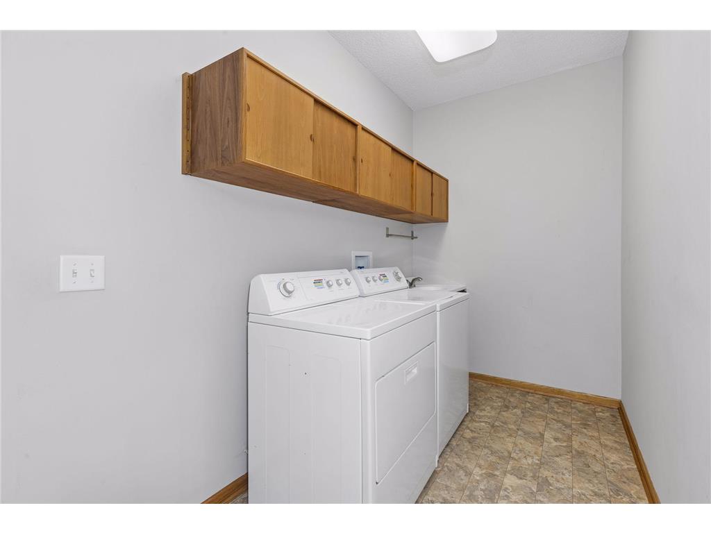 9225 Medicine Lake Road #205B Golden Valley MN 55427 7083927 image23