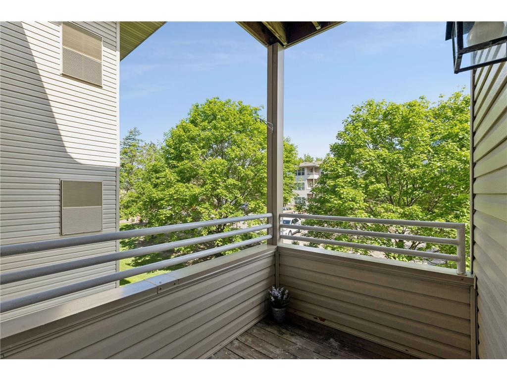 9225 Medicine Lake Road #205B Golden Valley MN 55427 7083927 image24