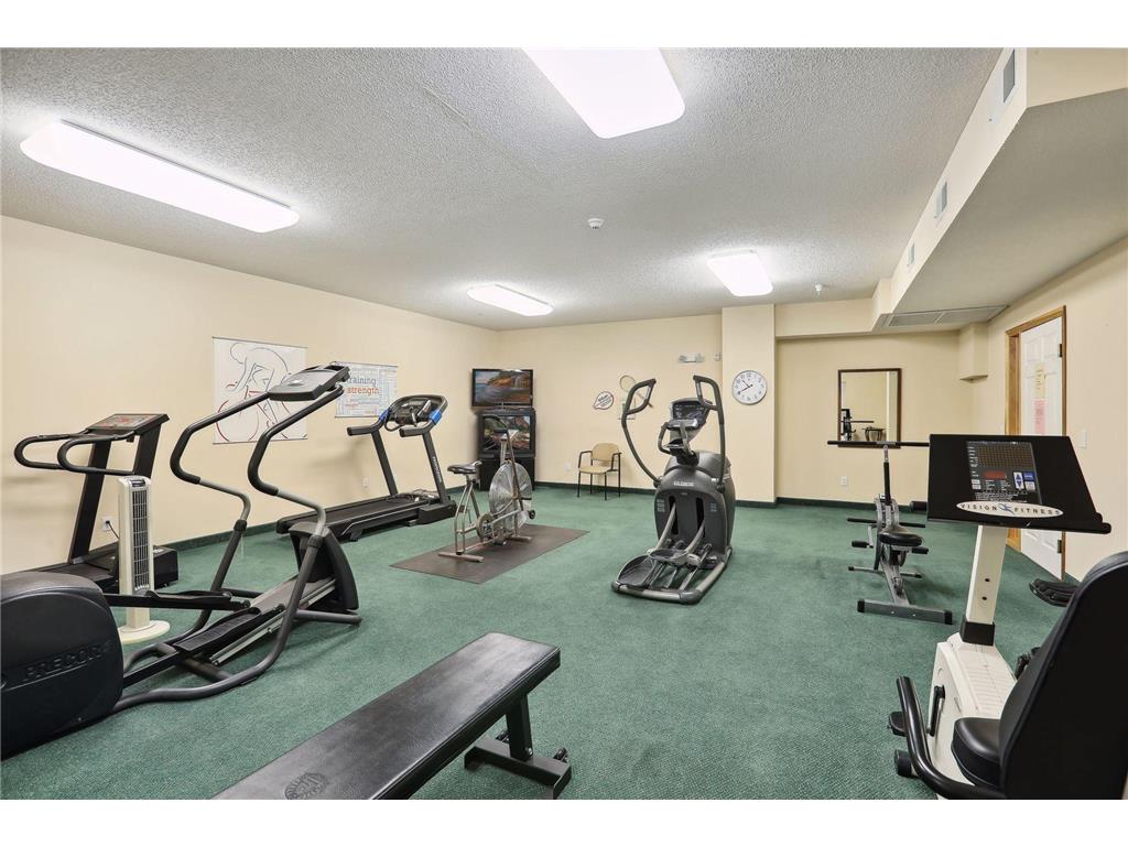 9225 Medicine Lake Road #205B Golden Valley MN 55427 7083927 image26
