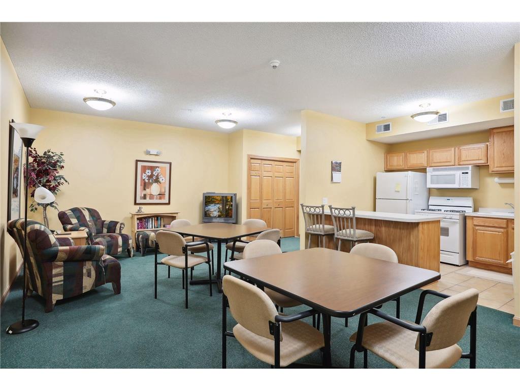 9225 Medicine Lake Road #205B Golden Valley MN 55427 7083927 image29