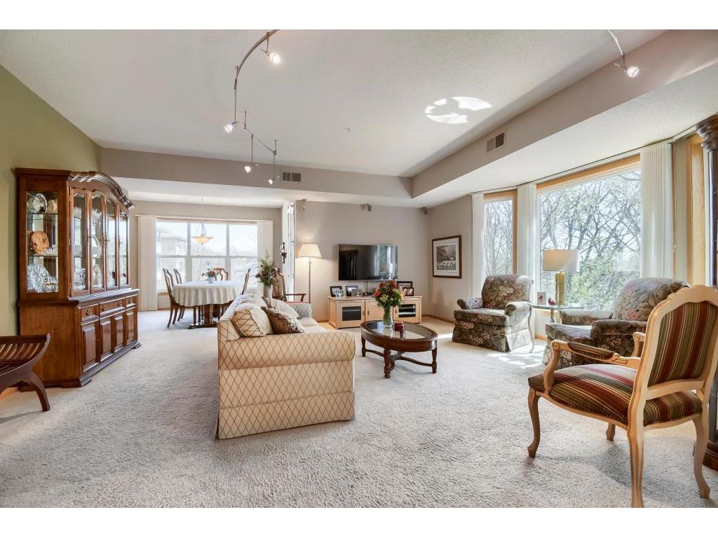 9225 Medicine Lake Road #212B Golden Valley MN 55427 7052910 image13