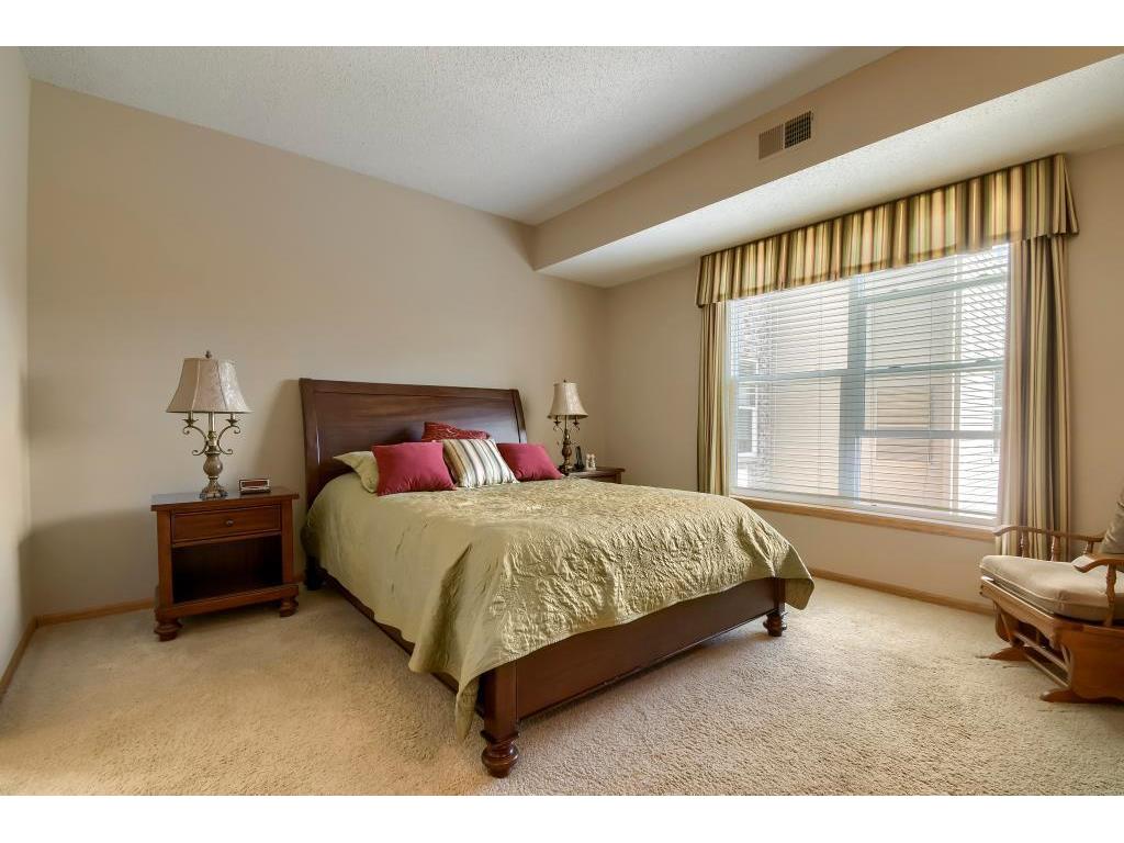 9225 Medicine Lake Road #212B Golden Valley MN 55427 7052910 image19