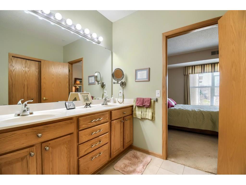 9225 Medicine Lake Road #212B Golden Valley MN 55427 7052910 image22