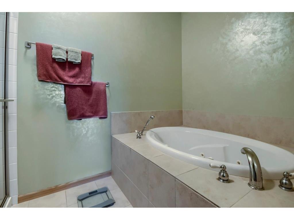 9225 Medicine Lake Road #212B Golden Valley MN 55427 7052910 image23