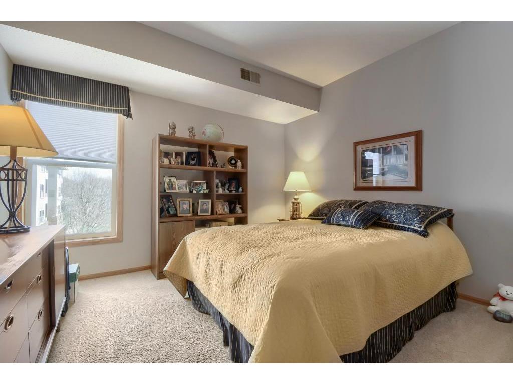 9225 Medicine Lake Road #212B Golden Valley MN 55427 7052910 image24