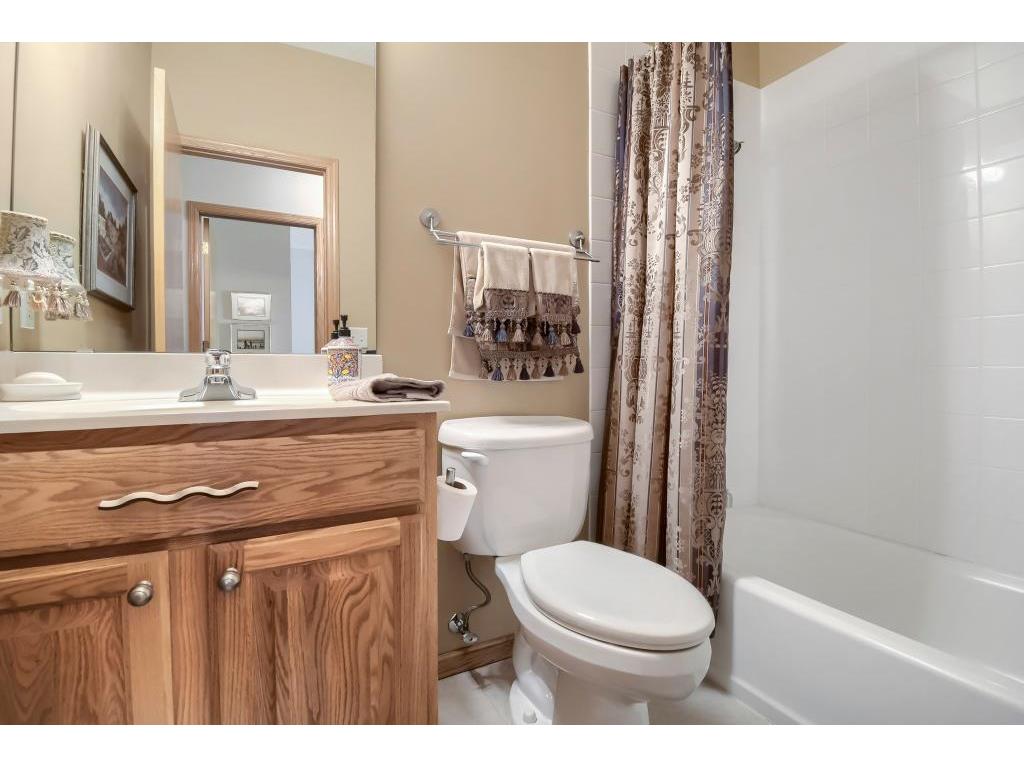9225 Medicine Lake Road #212B Golden Valley MN 55427 7052910 image26
