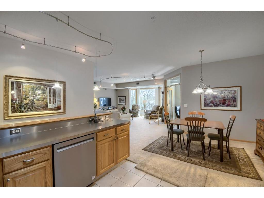 9225 Medicine Lake Road #212B Golden Valley MN 55427 7052910 image6