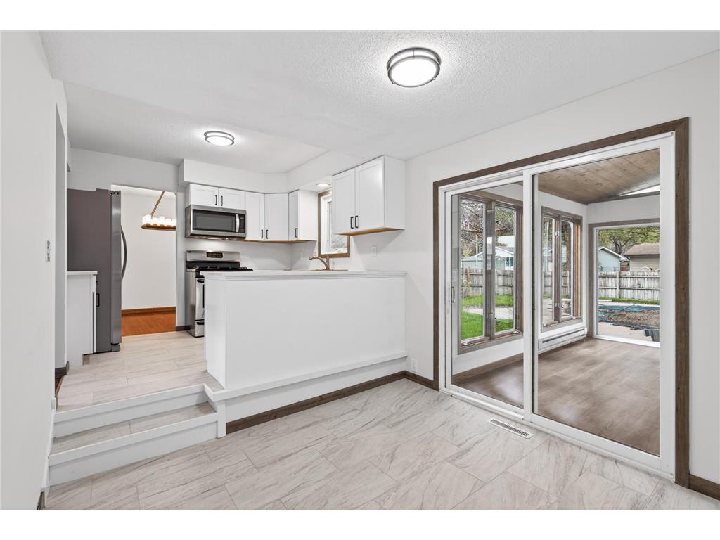 9225 Northwood Parkway New Hope MN 55427 7078064 image13