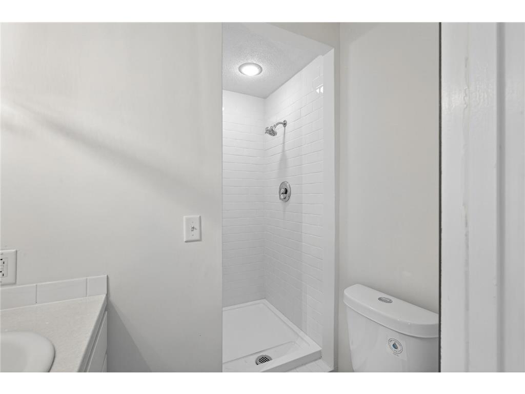 9225 Northwood Parkway New Hope MN 55427 7078064 image18