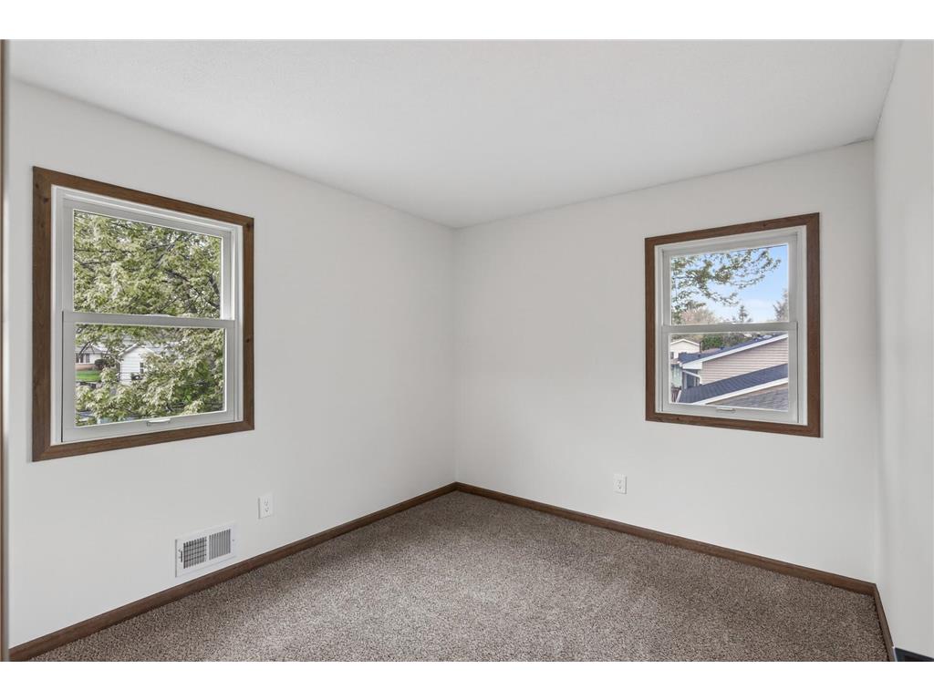 9225 Northwood Parkway New Hope MN 55427 7078064 image21