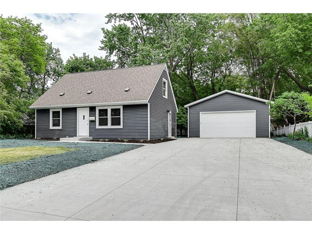 9225 Stevens Avenue S Bloomington MN 55420 6379763 image1