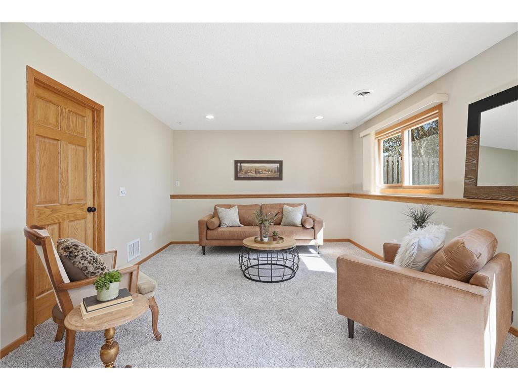 9227 79th Street S Cottage Grove MN 55016 7044142 image32