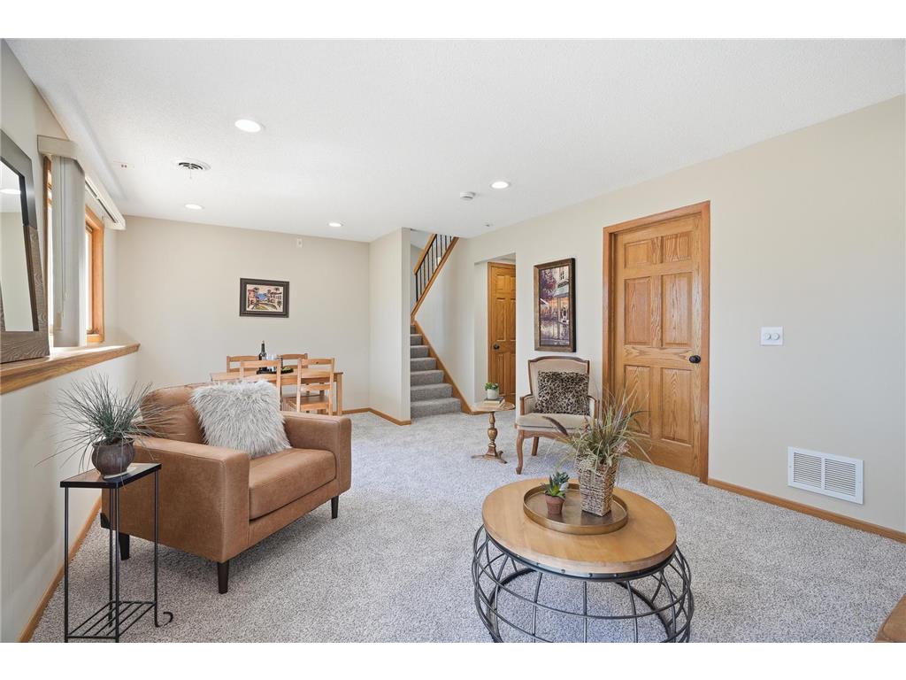 9227 79th Street S Cottage Grove MN 55016 7044142 image34