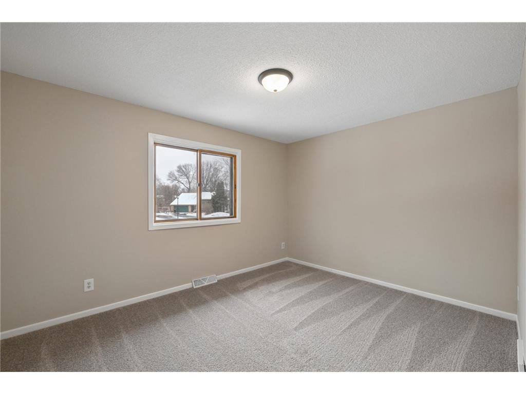 923 123rd Lane NW Coon Rapids MN 55448 7030303 image14