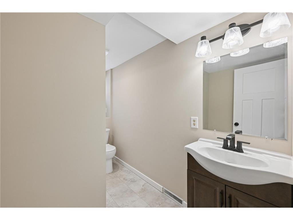 923 123rd Lane NW Coon Rapids MN 55448 7030303 image19