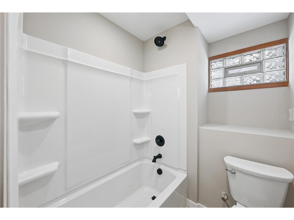 923 123rd Lane NW Coon Rapids MN 55448 7030303 image20