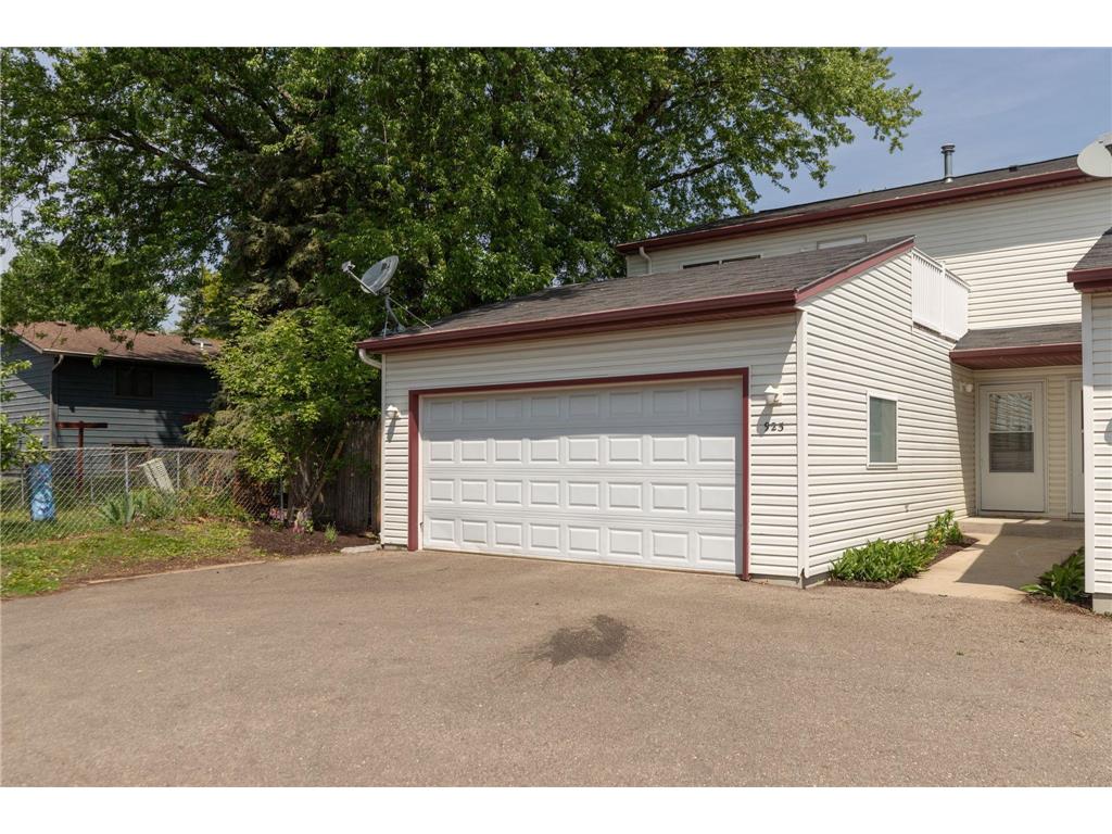 923 40th Street NW Rochester MN 55901 6537502 image1