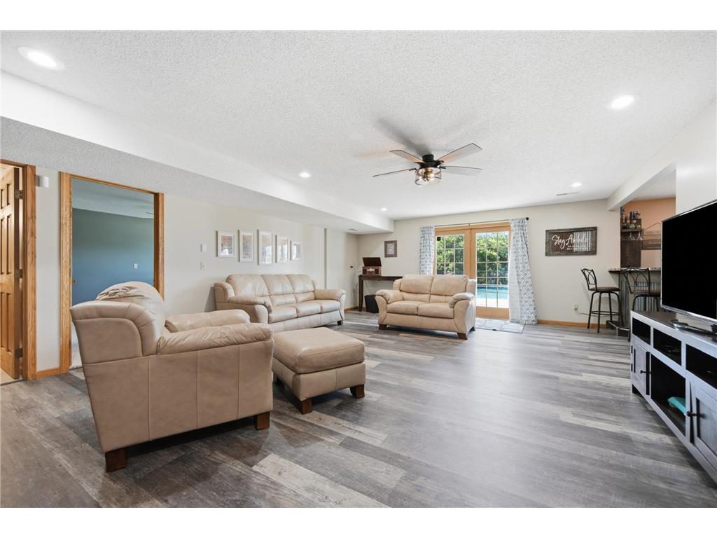 923 Cloverleaf Circle Hudson WI 54016 7103162 image32