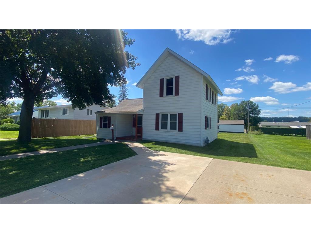 923 Fillmore Street SE, Chatfield, MN 55923 MLS 6247621 Edina Realty