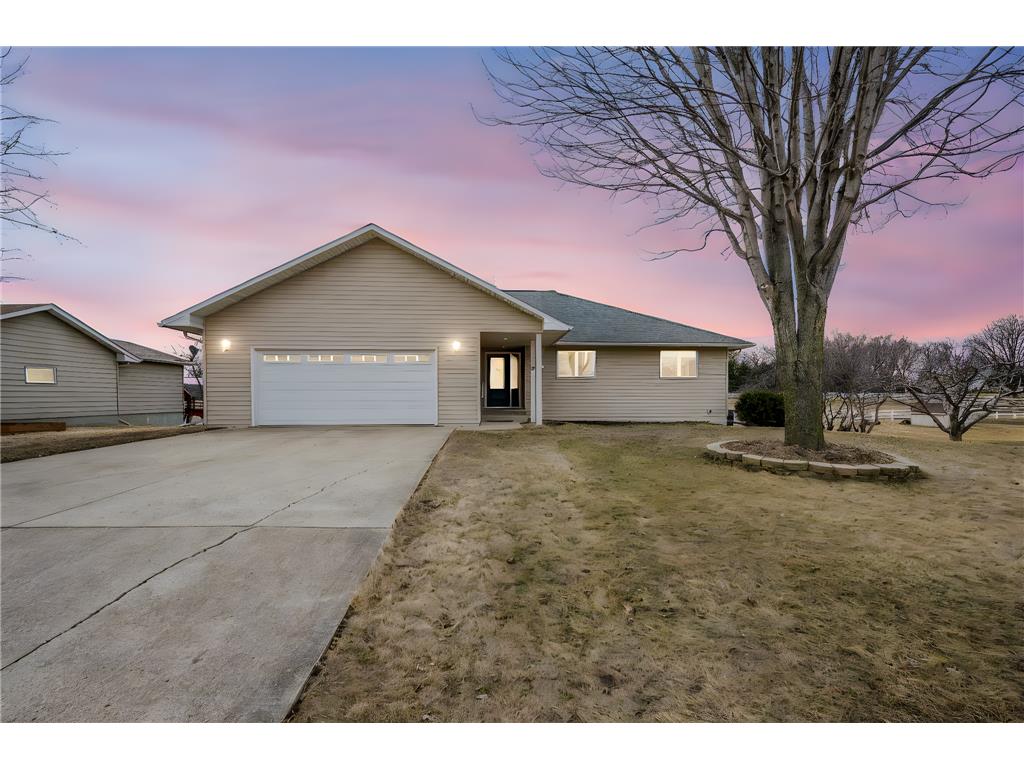 923 Martin Street Fairmont MN 56031 7023520 image1