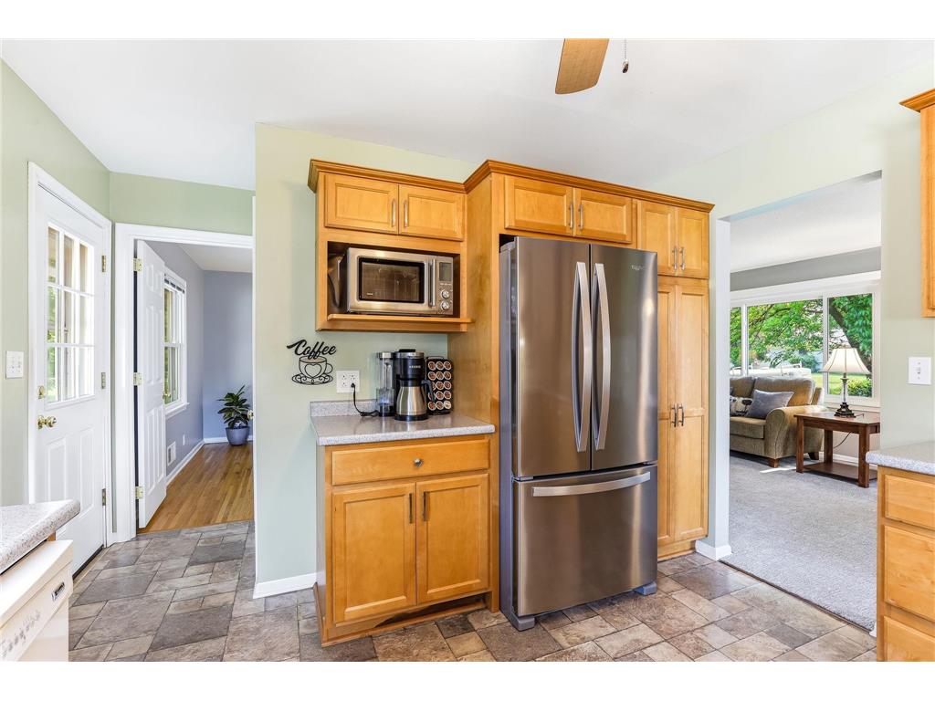 9230 Clinton Avenue S Bloomington MN 55420 7093173 image10