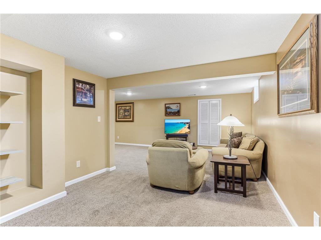 9230 Clinton Avenue S Bloomington MN 55420 7093173 image20